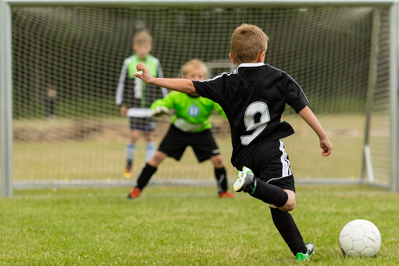 How to play football well?