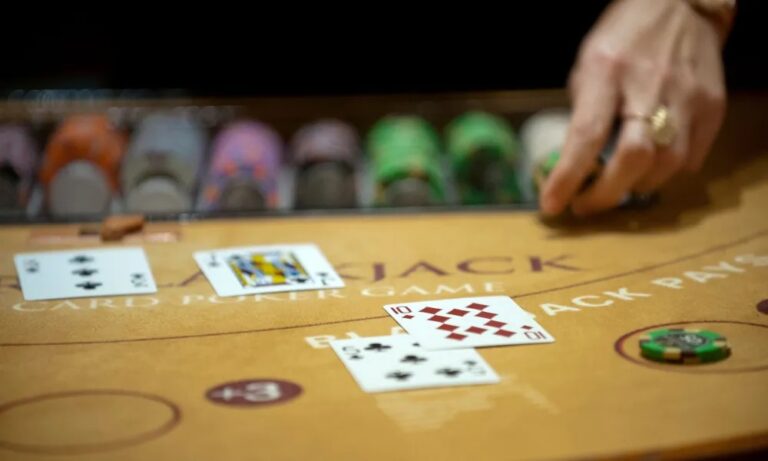 How do you develop a successful online slot gaming strategy